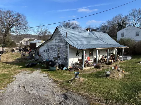 208 E High St, Woodbury, TN 37190