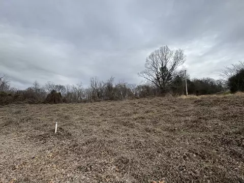 7119 Polk Ln, Columbia, TN 38401