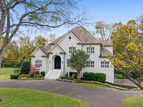 828 Woodburn Dr, Brentwood, TN 37027
