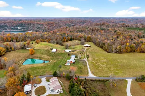 600 Pates Ford Rd, Walling, TN 38587