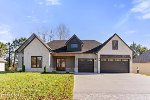 180 Amohi Way, Loudon, TN 37774