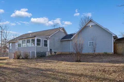 115 Boyd Ln, Hohenwald, TN 38462