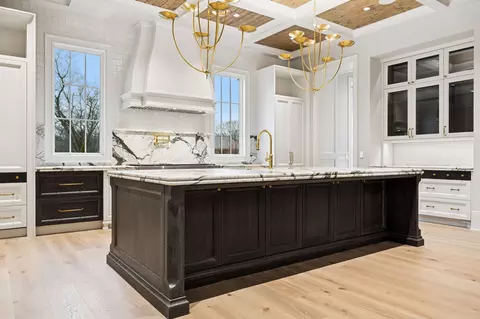 5010 Meadowlake Rd, Brentwood, TN 37027