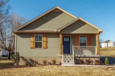 3007 Thompson Ln, Westmoreland, TN 37186