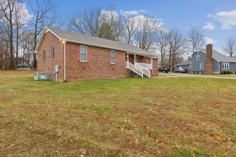 399 Marion Ct, Springfield, TN 37172 photo 2