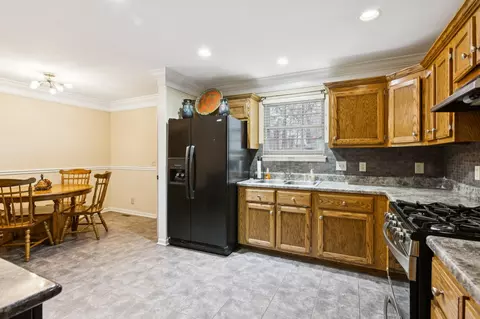 399 Marion Ct, Springfield, TN 37172 photo 8
