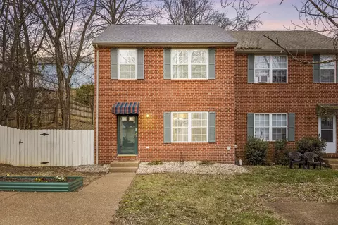 1304 Island View Ct, Nashville, TN 37214