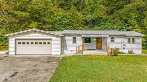 1925 Lake City Hwy, Clinton, TN 37716
