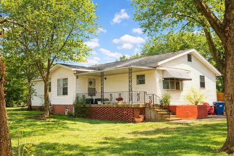 302 Jim Bowie Dr, Smyrna, TN 37167
