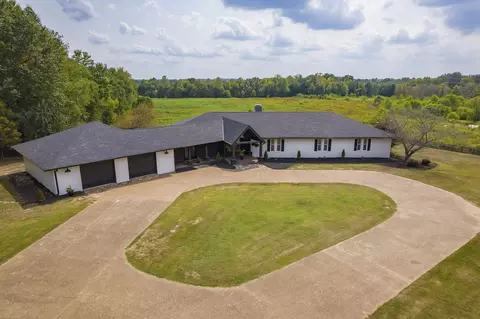 Exterior - 3140 Beech Bluff Rd, Jackson, TN 38301 photo 6 of 21