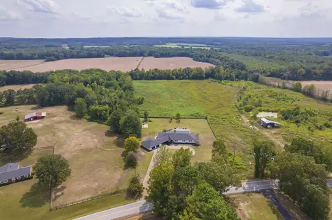 View/Area - 3140 Beech Bluff Rd, Jackson, TN 38301 photo 4 of 11