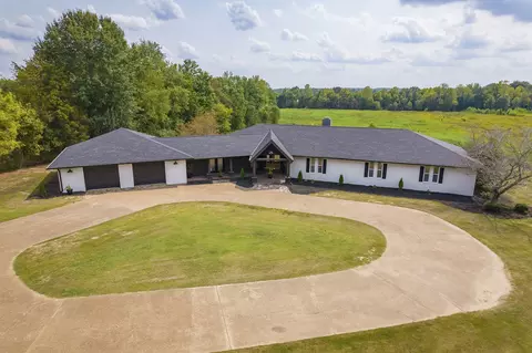 Exterior - 3140 Beech Bluff Rd, Jackson, TN 38301 photo 5 of 21