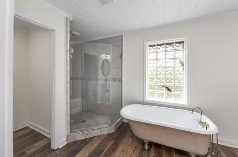 Bath - 3140 Beech Bluff Rd, Jackson, TN 38301 photo 5 of 8