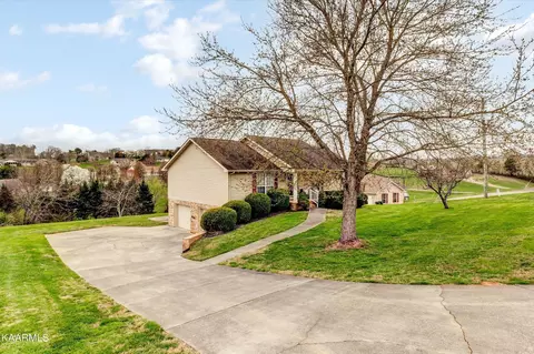1433 Lambert Rd, Greenback, TN 37742 photo 4
