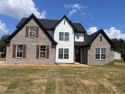 7668 Newbury Dr, Olive Branch, MS 38654