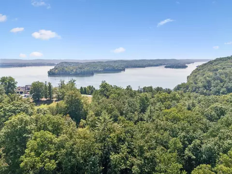 370 River Run Trl, Spring City, TN 37381