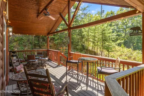 1414 Little Cove Church Rd, Sevierville, TN 37862