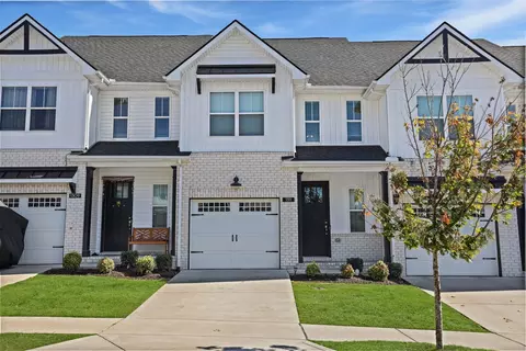 1311 Halter Park Dr, Gallatin, TN 37066