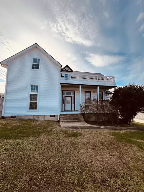 748 Main St, Clarksville, TN 37040