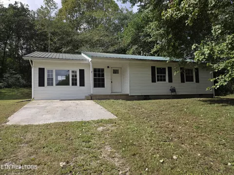 162 Andy Baird Dr, La Follette, TN 37766