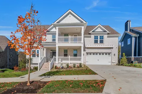 820 Westchester Cir, Hendersonville, TN 37075