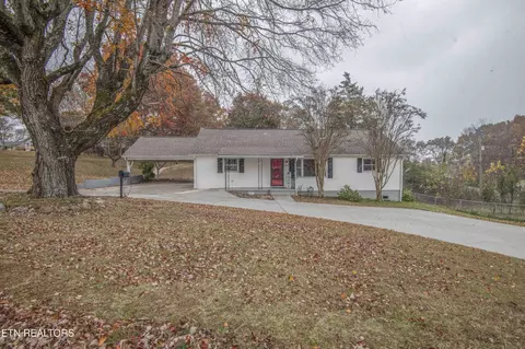 2620 Woods Smith Rd, Knoxville, TN 37921