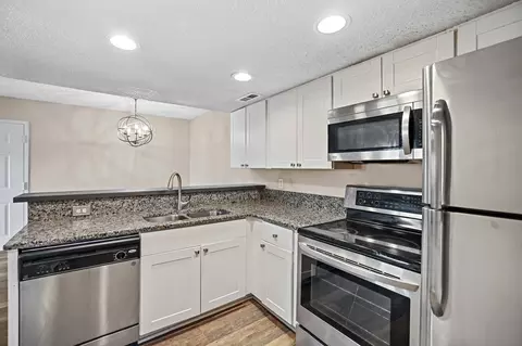 102 General Jackson Ln, Hermitage, TN 37076