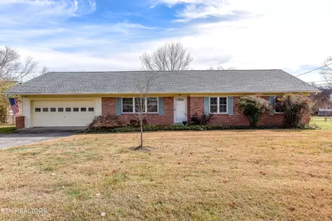 242 Fairview School Cir, Maryville, TN 37803