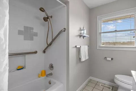 Bath - 122 Reep Rd, Dickson, TN 37055 photo 6 of 6