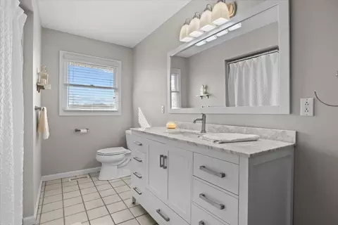 Bath - 122 Reep Rd, Dickson, TN 37055 photo 5 of 6