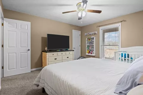 Bedroom - 122 Reep Rd, Dickson, TN 37055 photo 3 of 5