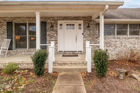 Exterior - 122 Reep Rd, Dickson, TN 37055 photo 2 of 5