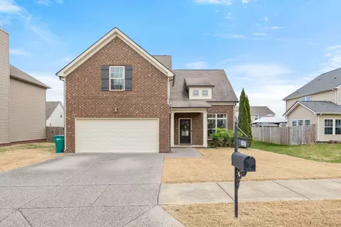 Exterior - 1036 Daniel Ln, Spring Hill, TN 37174 photo 3 of 4