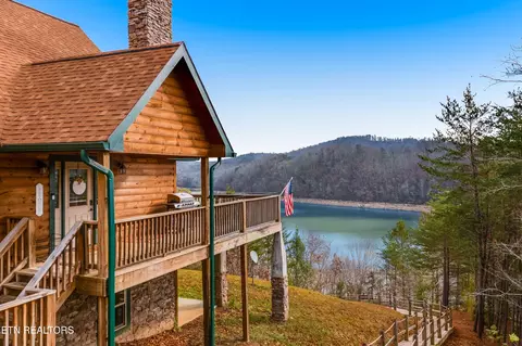 625 Bluff View Rd, New Tazewell, TN 37825