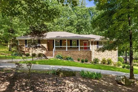 14 Carriage Hl, Signal Mountain, TN 37377