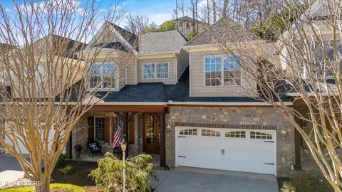 425 Grove Branch Ln, Knoxville, TN 37922