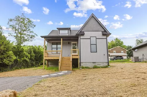 1111 W End Ave N, Lewisburg, TN 37091