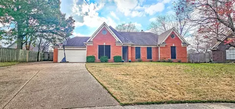 251 Summit View Cv, Collierville, TN 38017