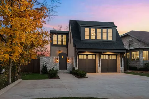 825 Kirkwood Ave # B, Nashville, TN 37204