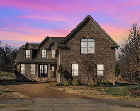 1013 Broughton Pl, Gallatin, TN 37066