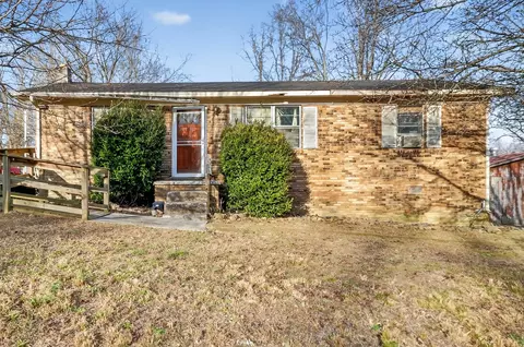 144 Island Loop Rd, Red Boiling Springs, TN 37150