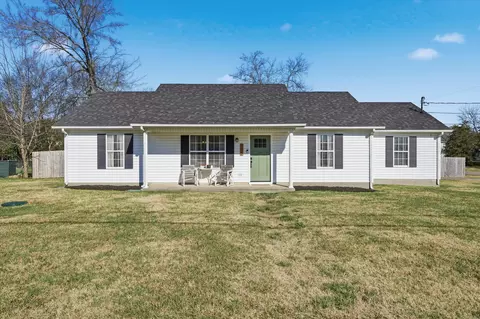 135 Mallow Dr, Christiana, TN 37037