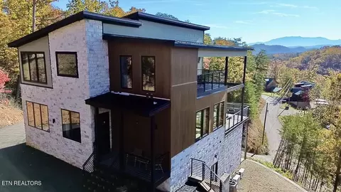 1540 Bear Valley Rd, Sevierville, TN 37876
