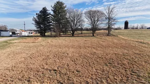 531 Ferguson Hill Rd, Lafayette, TN 37083