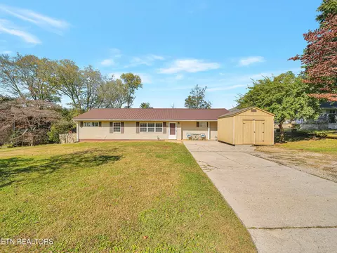 319 Sky Dr, Knoxville, TN 37912