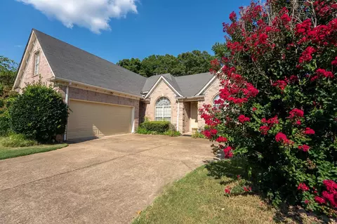 970 Bending Pine Ln, Cordova, TN 38018