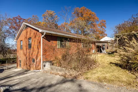 2609 Patrick Ave, Maryville, TN 37804