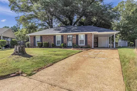 2883 Cottonwood Cv, Memphis, TN 38118