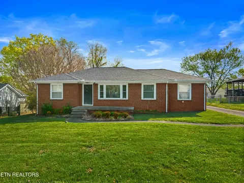 411 Ash St, Morristown, TN 37813