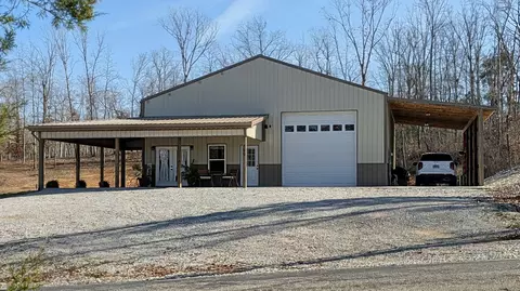 400 Toms Creek Lake Rd, Linden, TN 37096